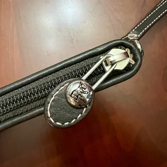 Juicy Couture Vintage Pink and Brown Wristlet - Picture 4 of 10